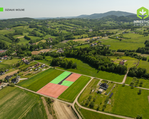 Cisza, rezerwat i panorama Beskidów - niedaleko Limanowej. 
