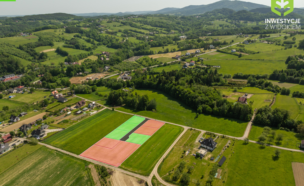Cisza, rezerwat i panorama Beskidów - niedaleko Limanowej. 
